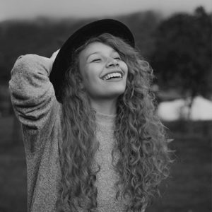 pic02 free img 300x300.jpg