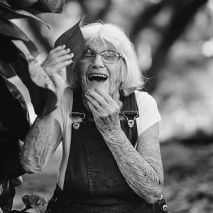 pic03 free img 300x300.jpg